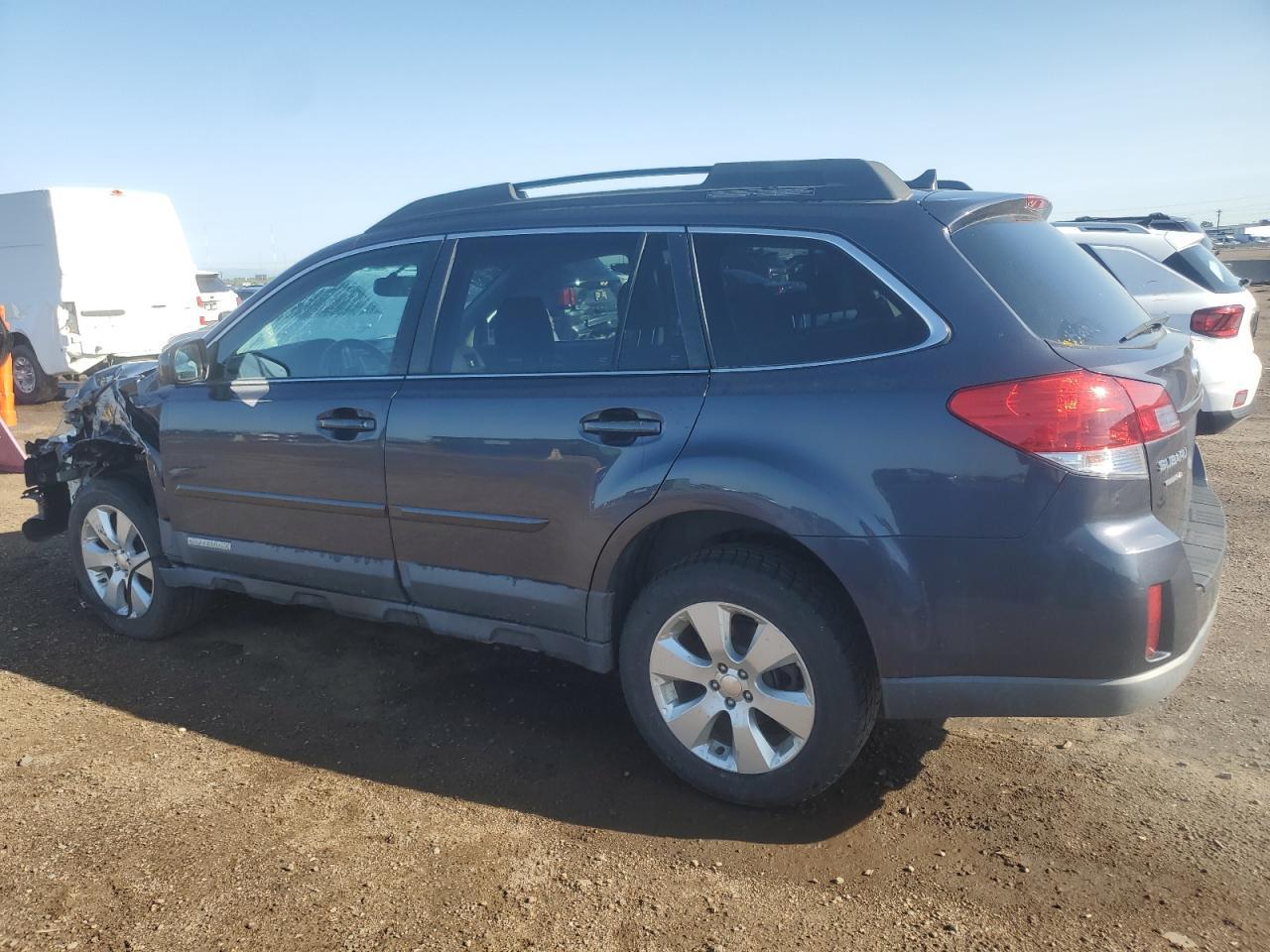 2011 Subaru Outback 2.5I Limited - Фото 2