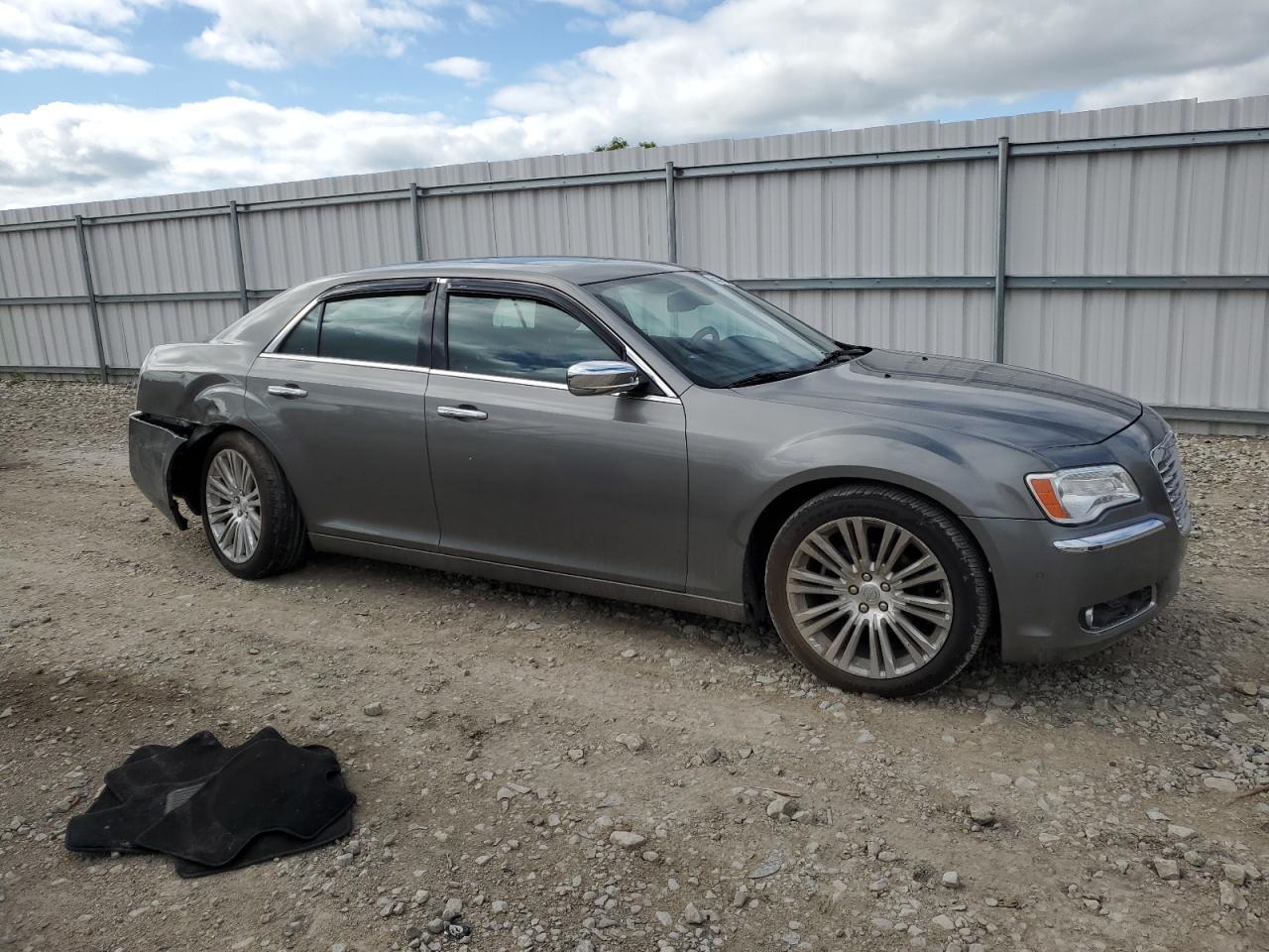 2012 Chrysler 300 Limited - Фото 4
