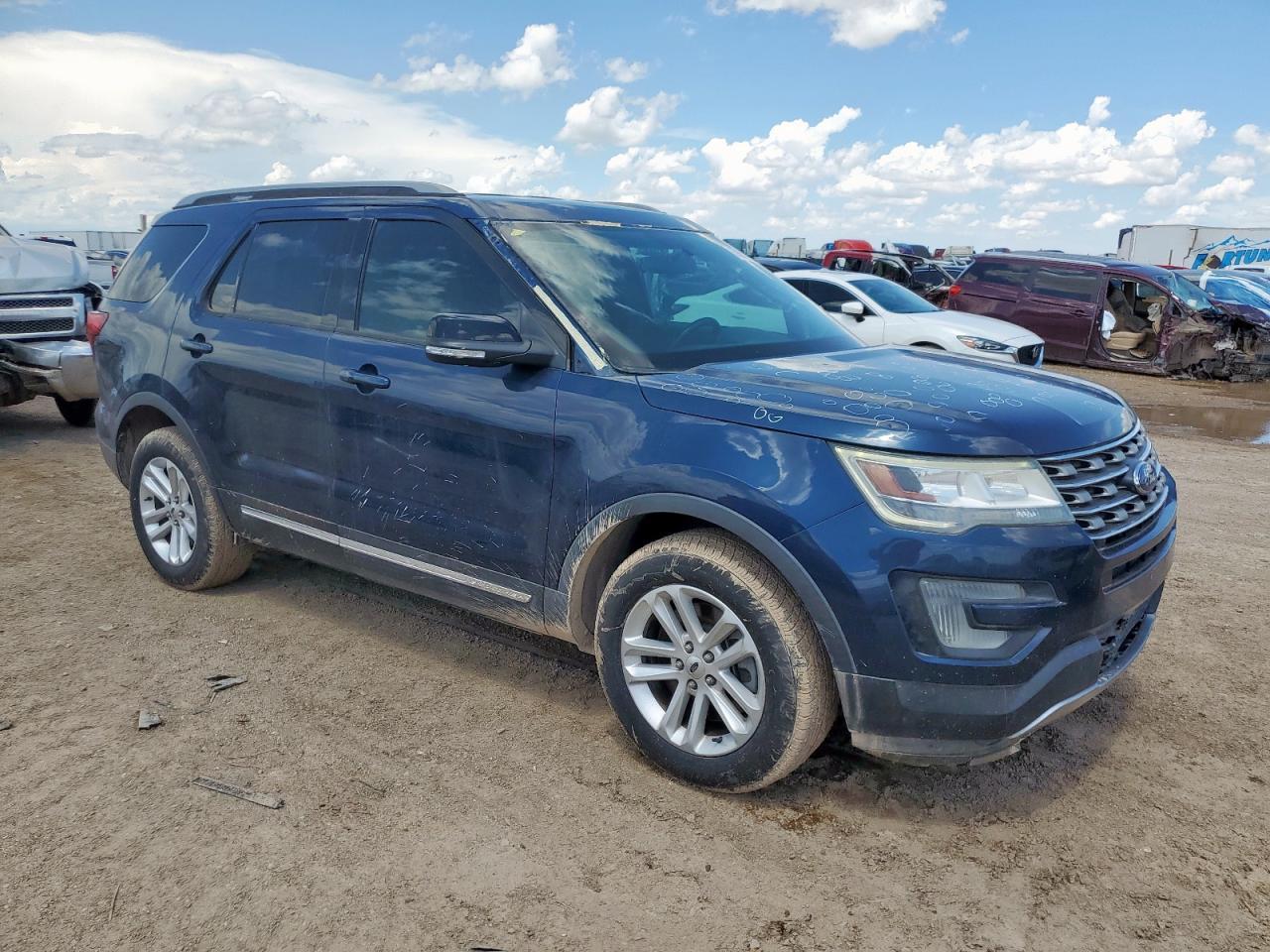 2017 Ford Explorer Xlt - Фото 4