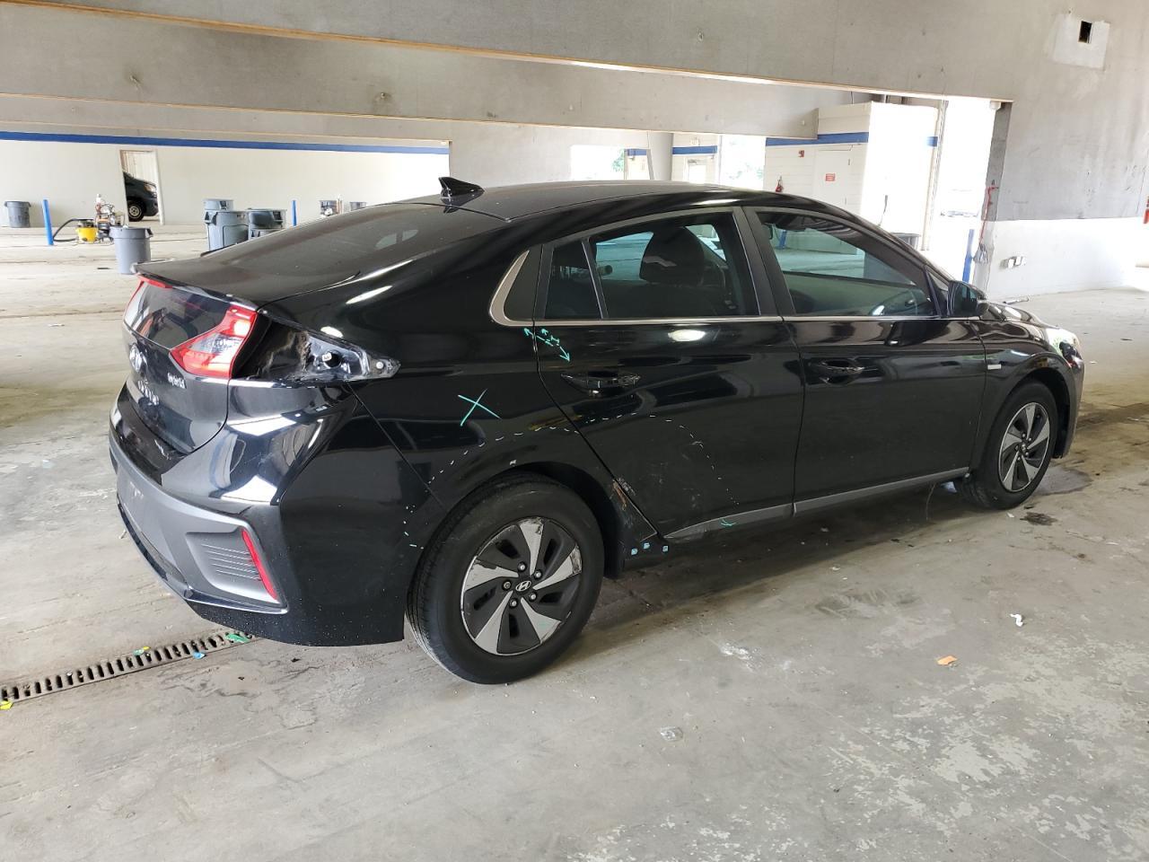 2017 Hyundai Ioniq Sel - Фото 3