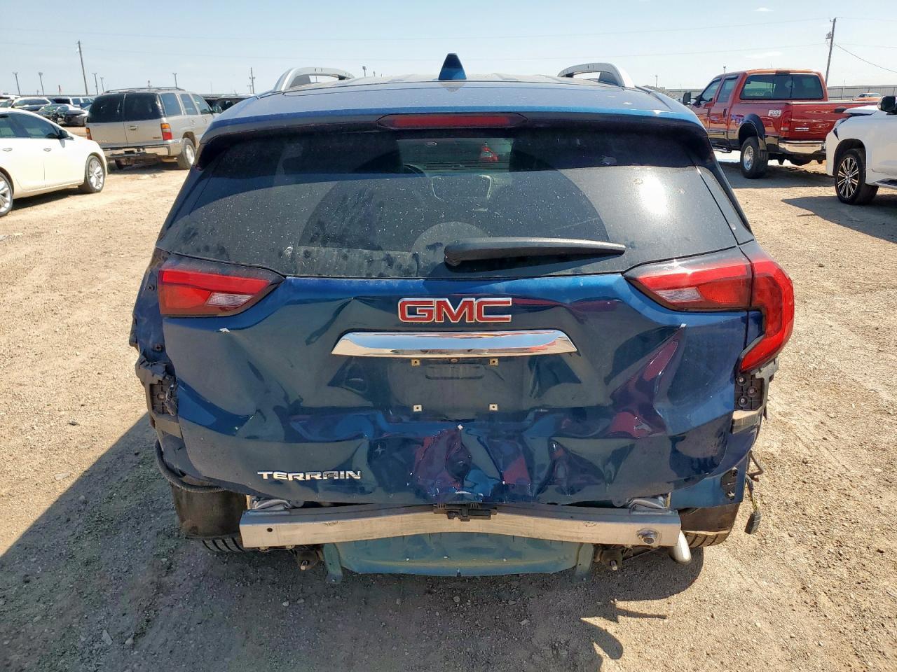 2020 GMC Terrain Slt - Image 6