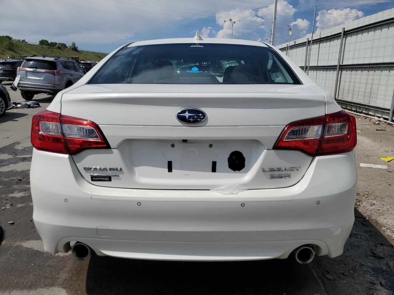 2017 Subaru Legacy 3.6R Limited - Фото 6