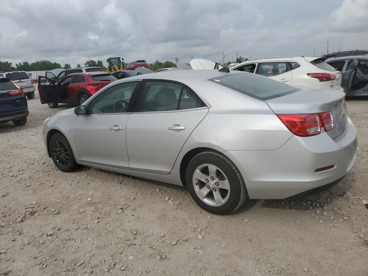 2013 Chevrolet Malibu Ls - Фото 2