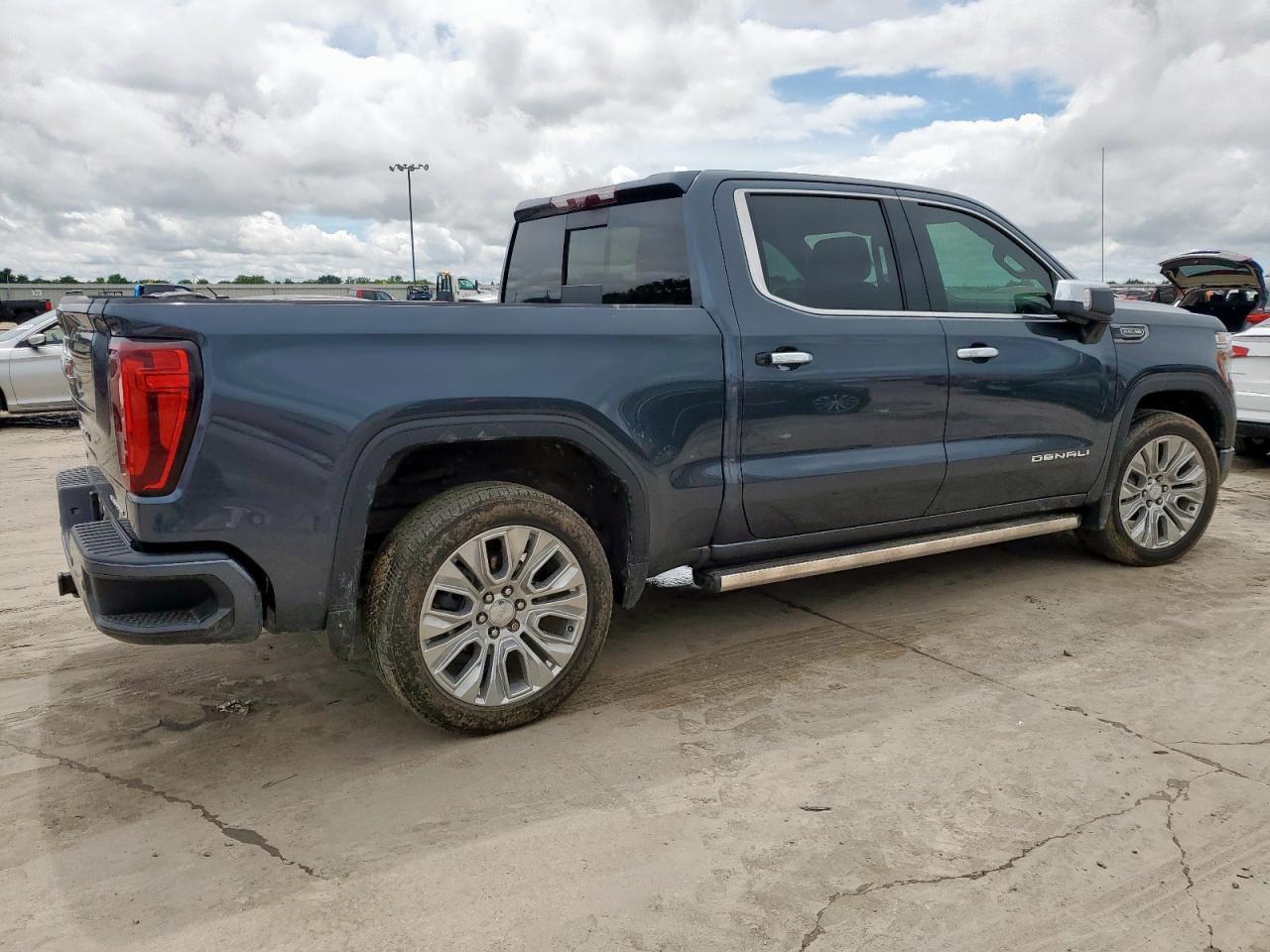 2021 GMC Sierra K1500 Denali - Image 3