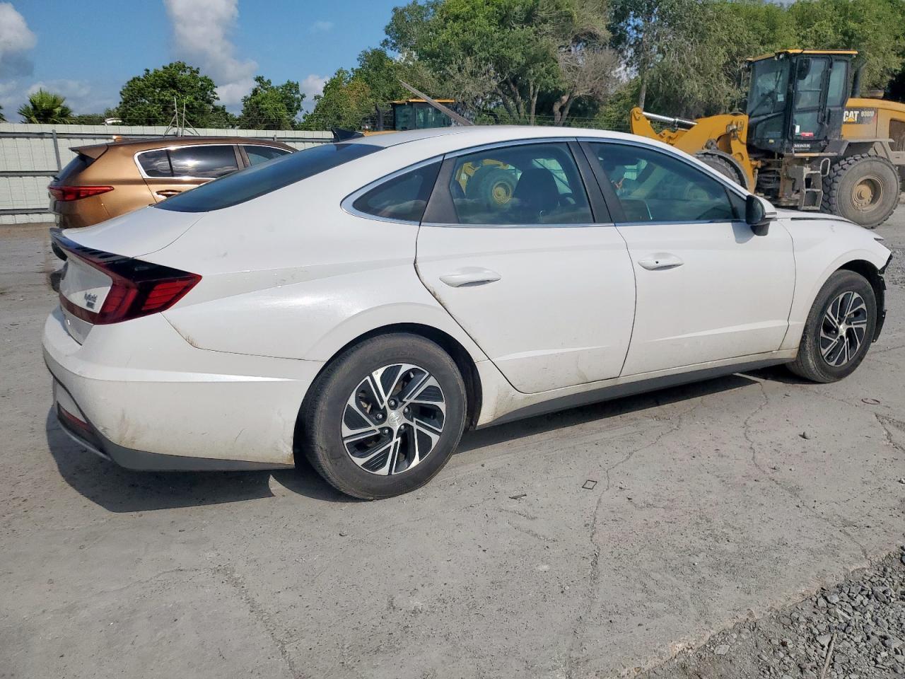 2023 Hyundai Sonata Hybrid - Фото 3