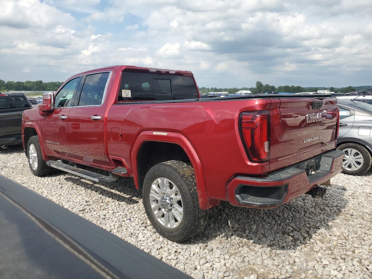 2020 GMC Sierra K2500 Denali - Image 2