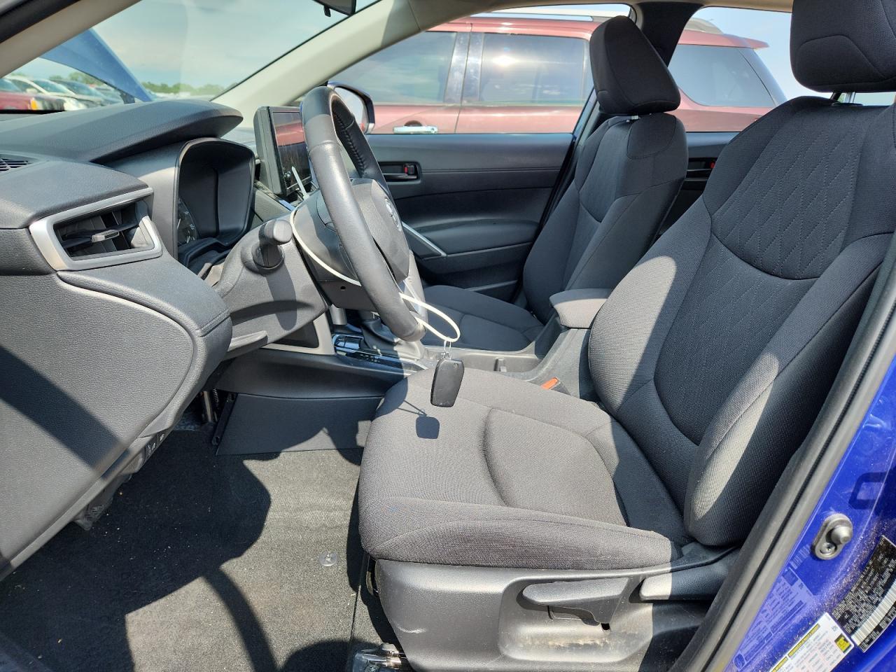 2024 Toyota Corolla Cross Le - Фото 7
