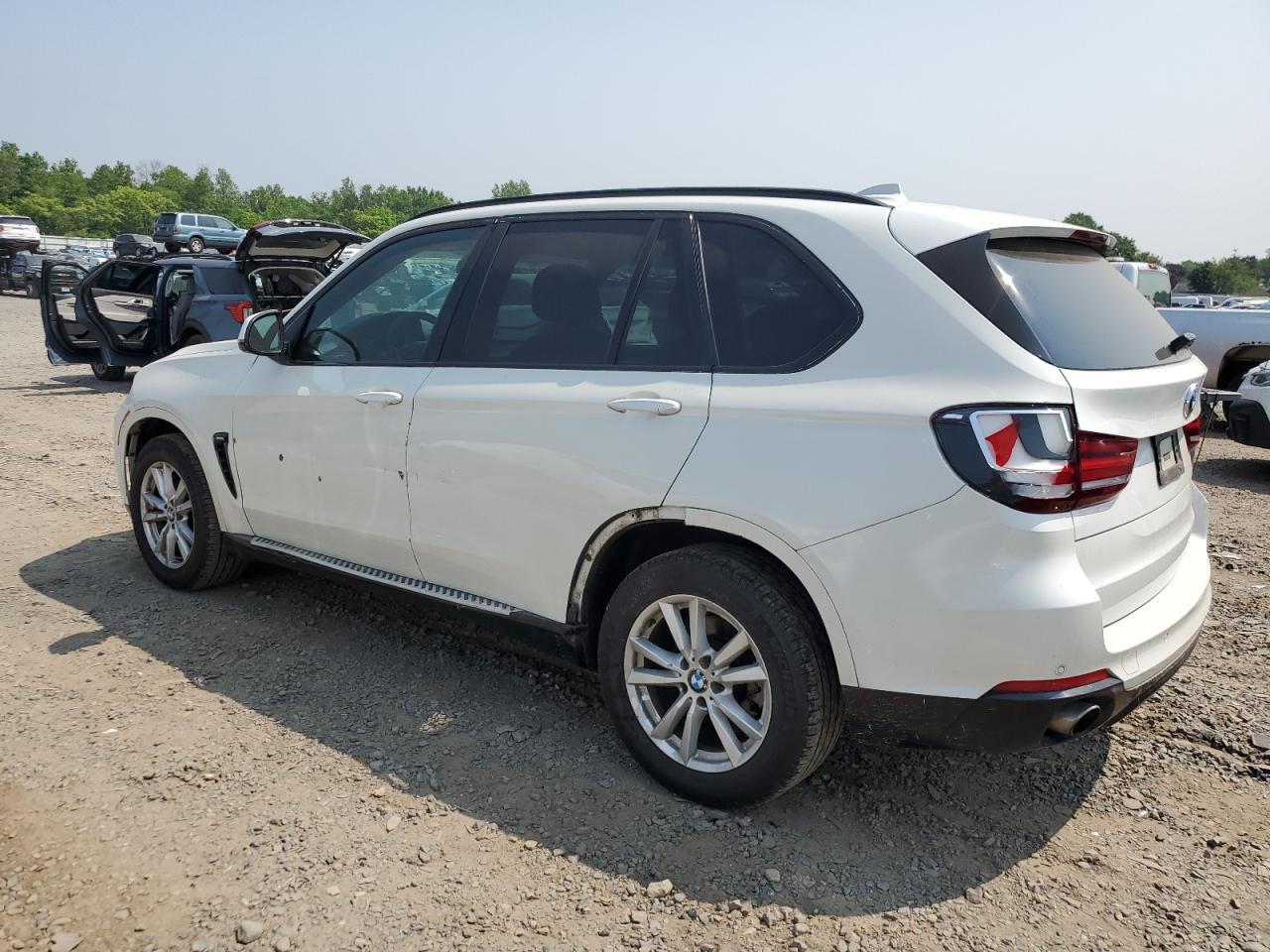 2015 BMW X5 xDrive35I - Фото 2