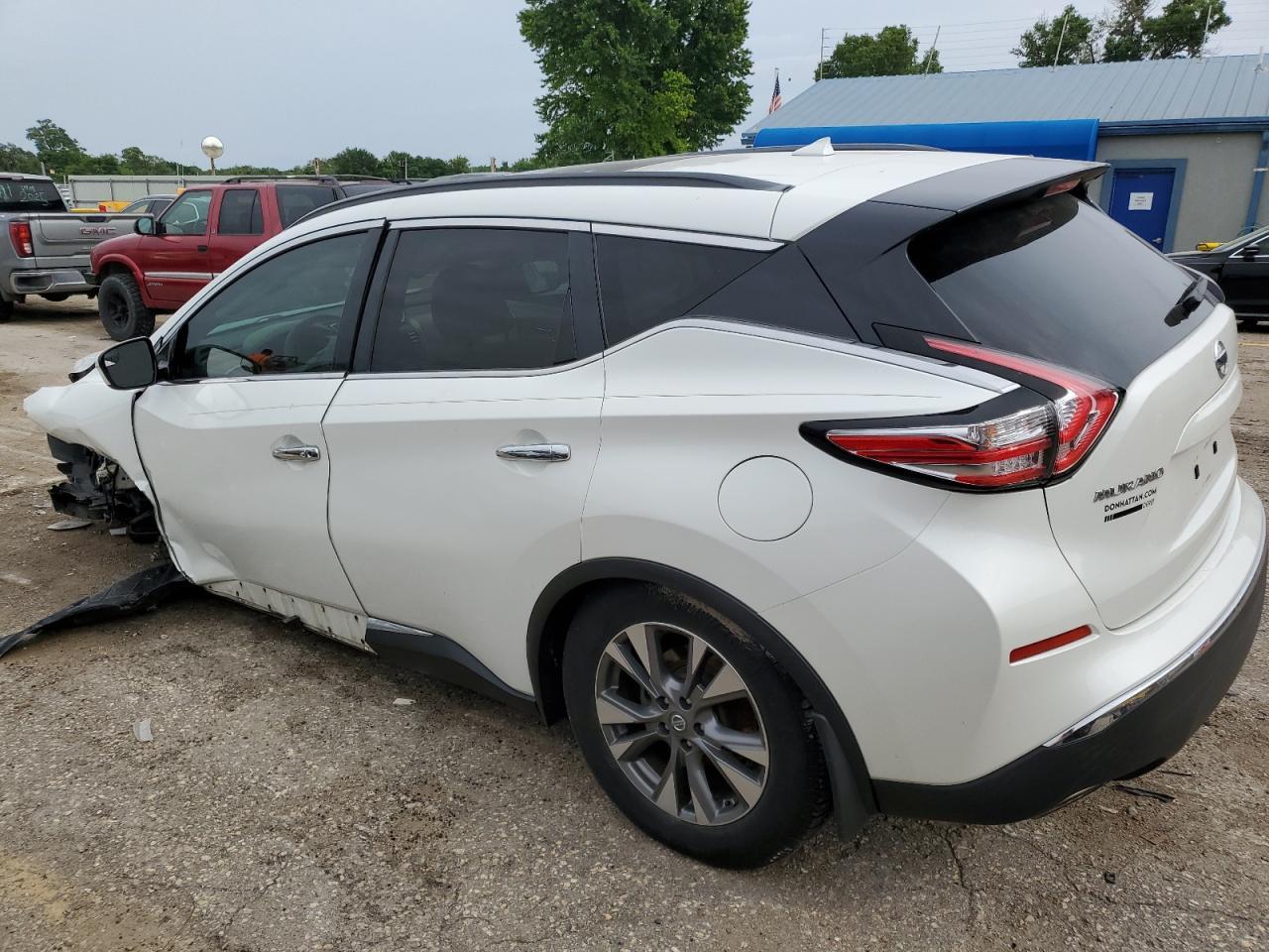 2015 Nissan Murano S - Image 2
