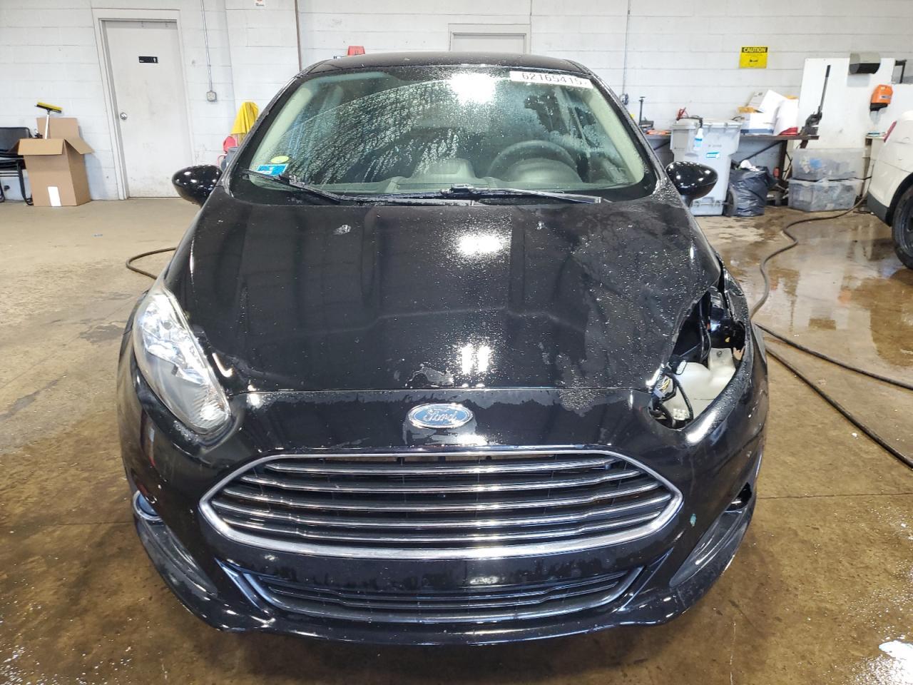 2019 Ford Fiesta Se - Image 5