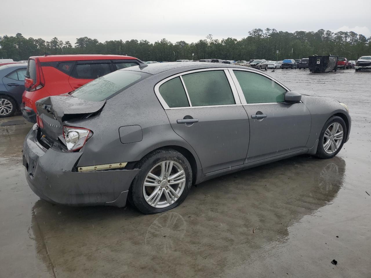 2013 Infiniti G37 Base - Фото 3