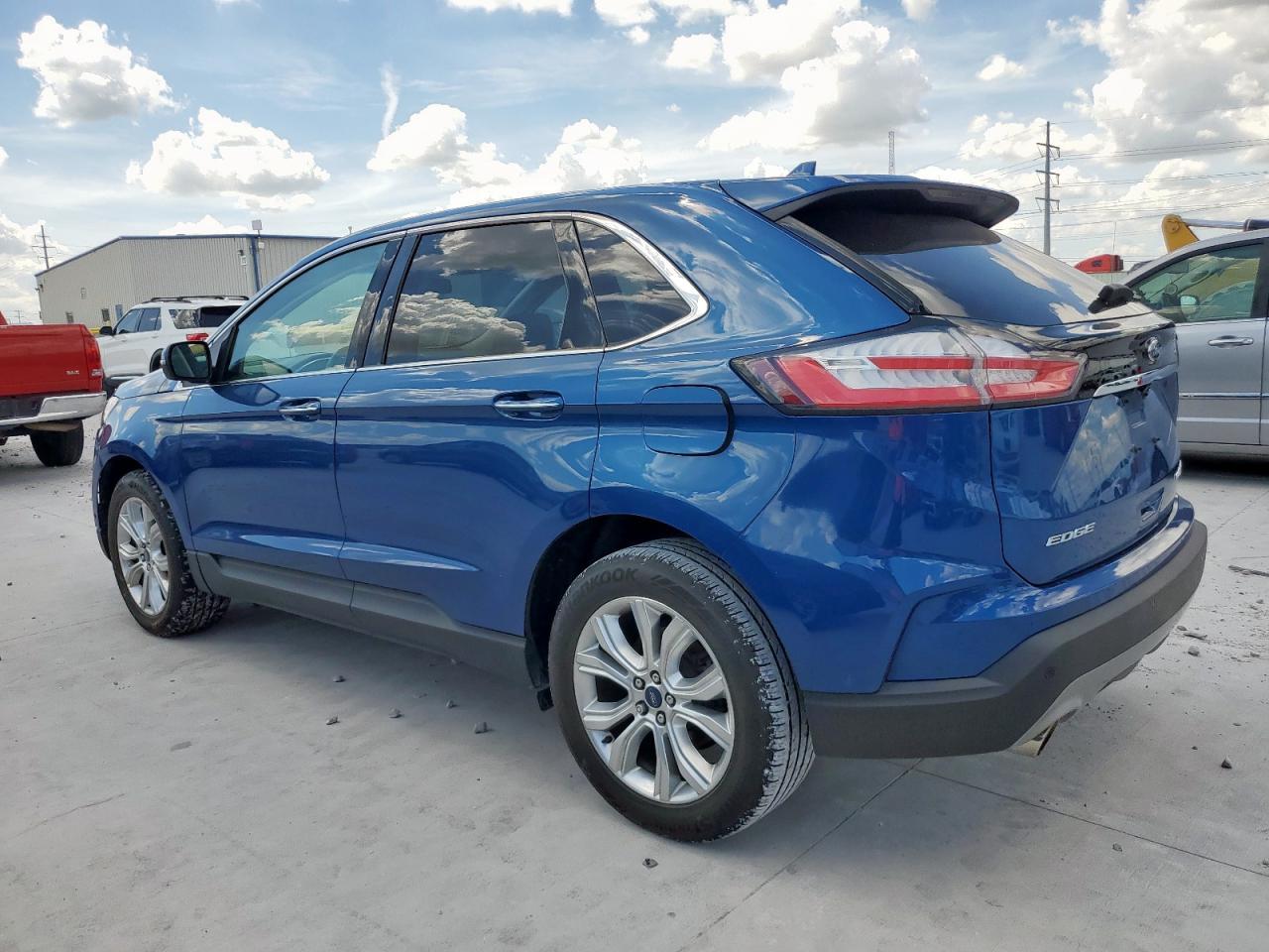2020 Ford Edge Titanium - Фото 2