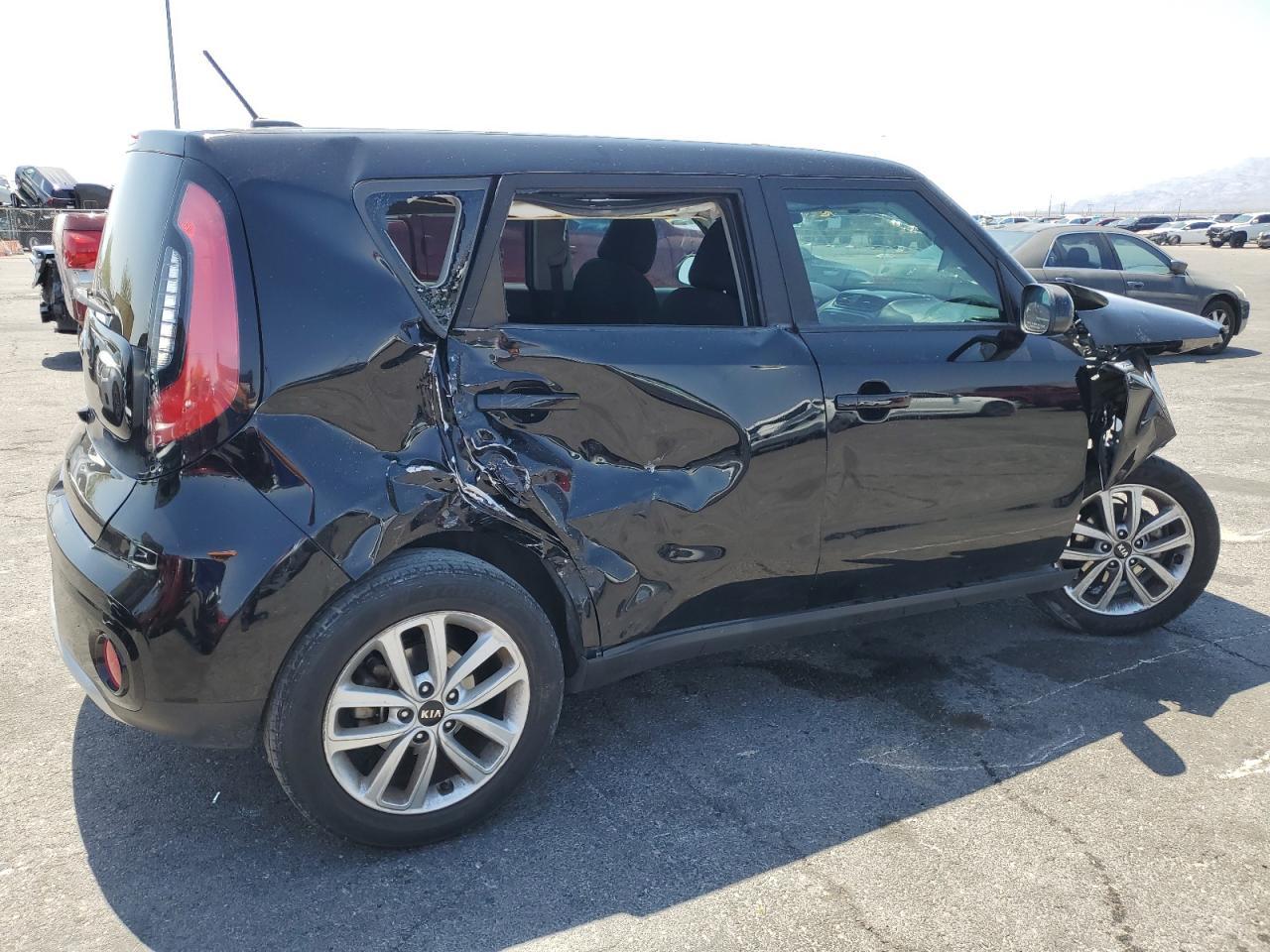 2018 Kia Soul + - Image 3