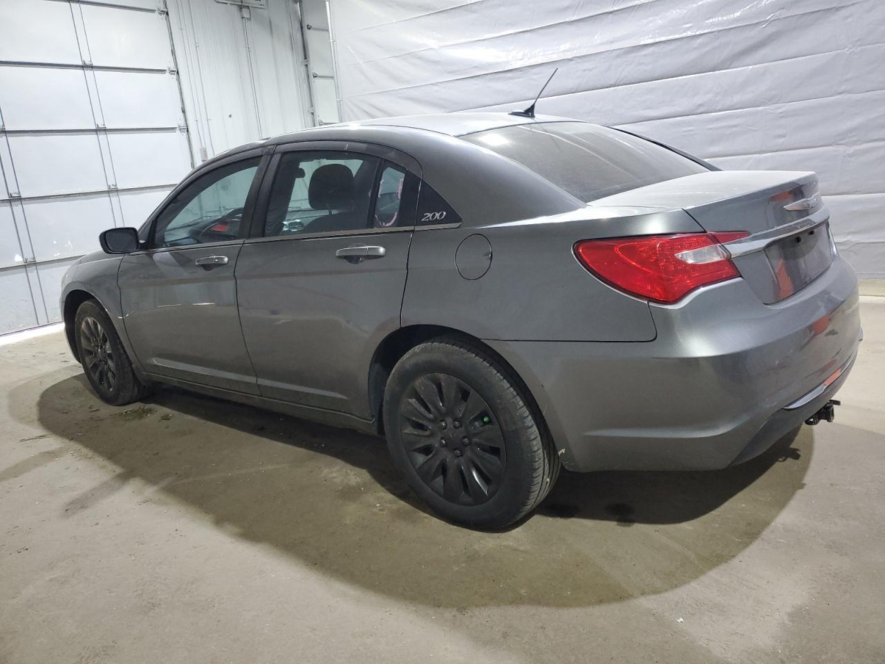 2012 Chrysler 200 Lx - Фото 2