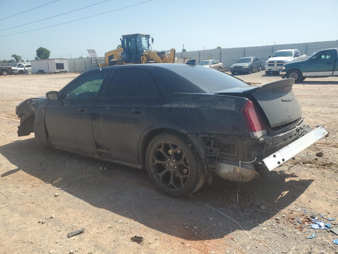2017 Chrysler 300 S - Фото 2