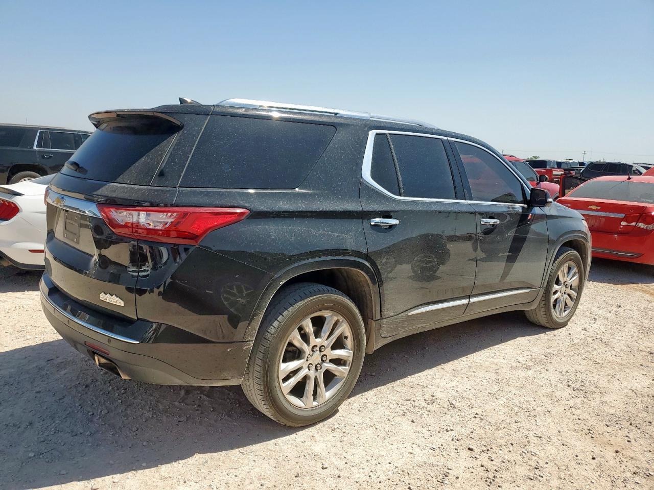 2019 Chevrolet Traverse High Country - Image 3