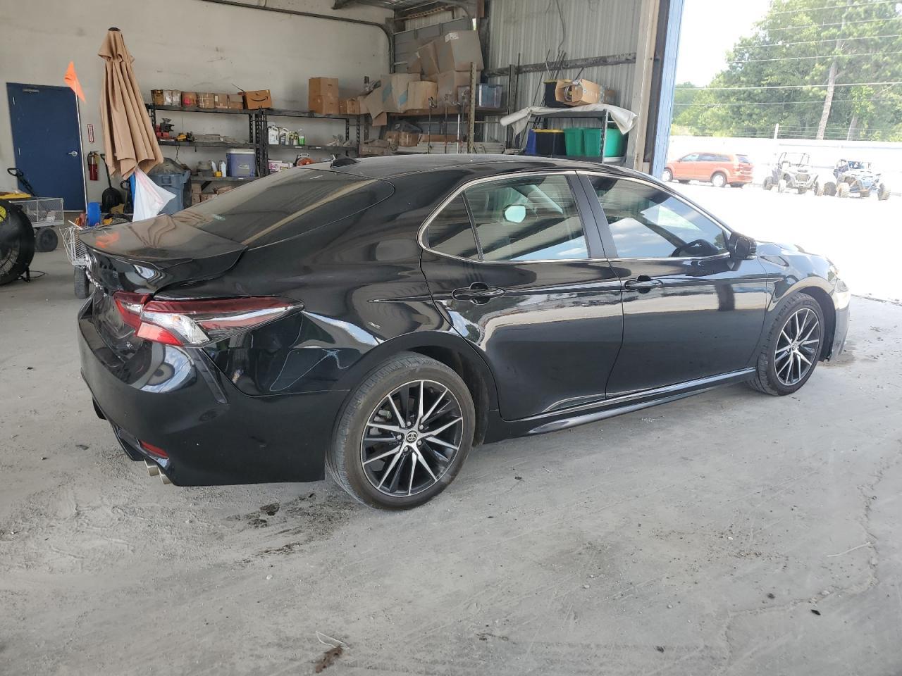 2023 Toyota Camry Se Night Shade - Image 3