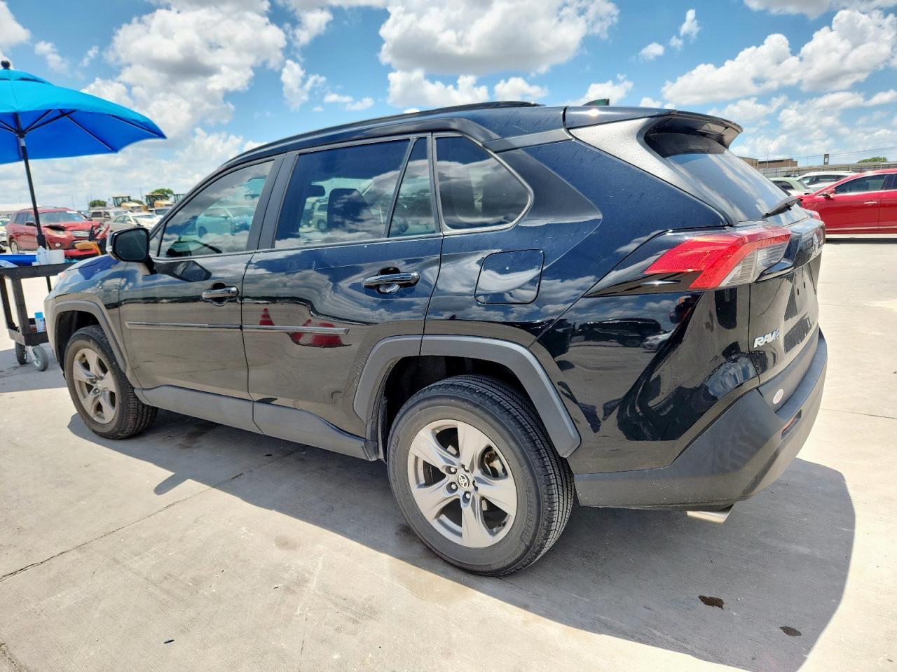 2021 Toyota Rav4 Xle - Фото 2