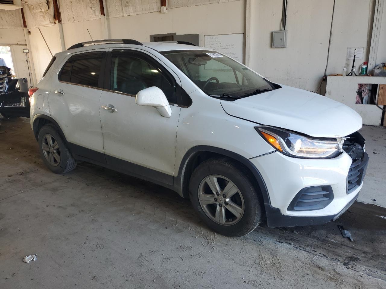 2020 Chevrolet Trax 1Lt - Image 4