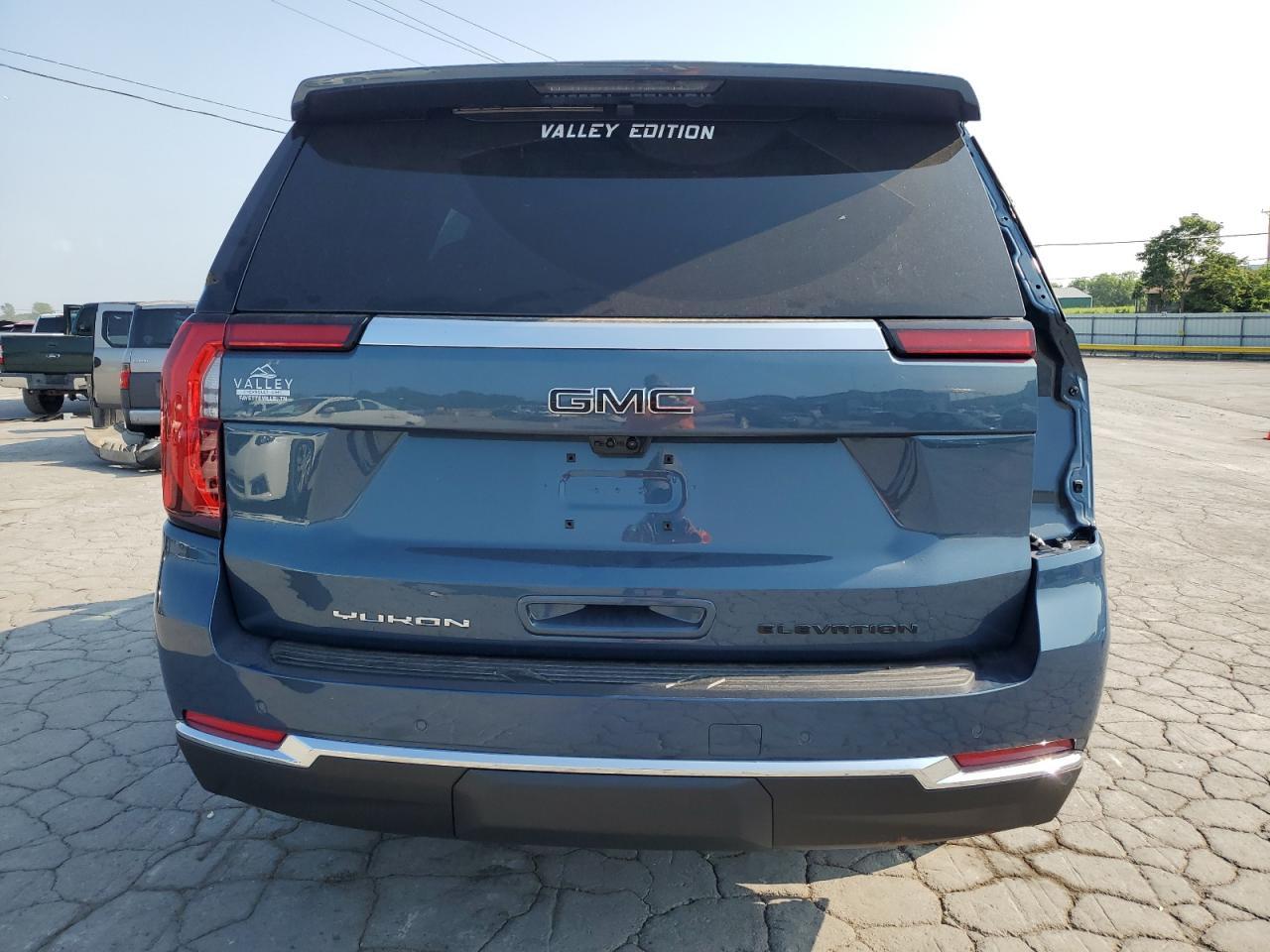 2025 GMC Yukon Elevation - Image 6