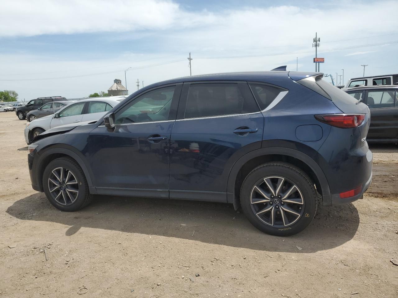 2018 Mazda Cx-5 Grand Touring - Image 2
