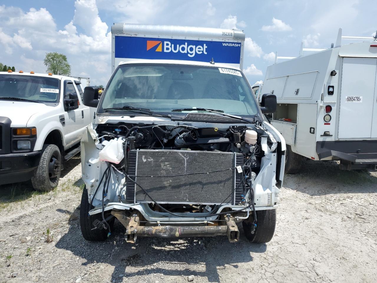 2023 GMC Savana Cutaway G3500 - Image 5