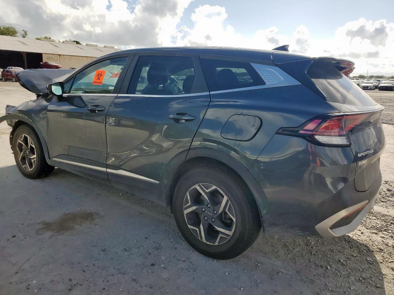 2023 Kia Sportage Lx - Image 2