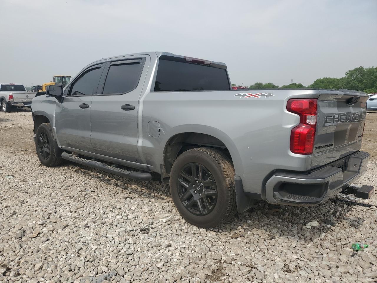 2023 Chevrolet Silverado K1500 Custom - Фото 2