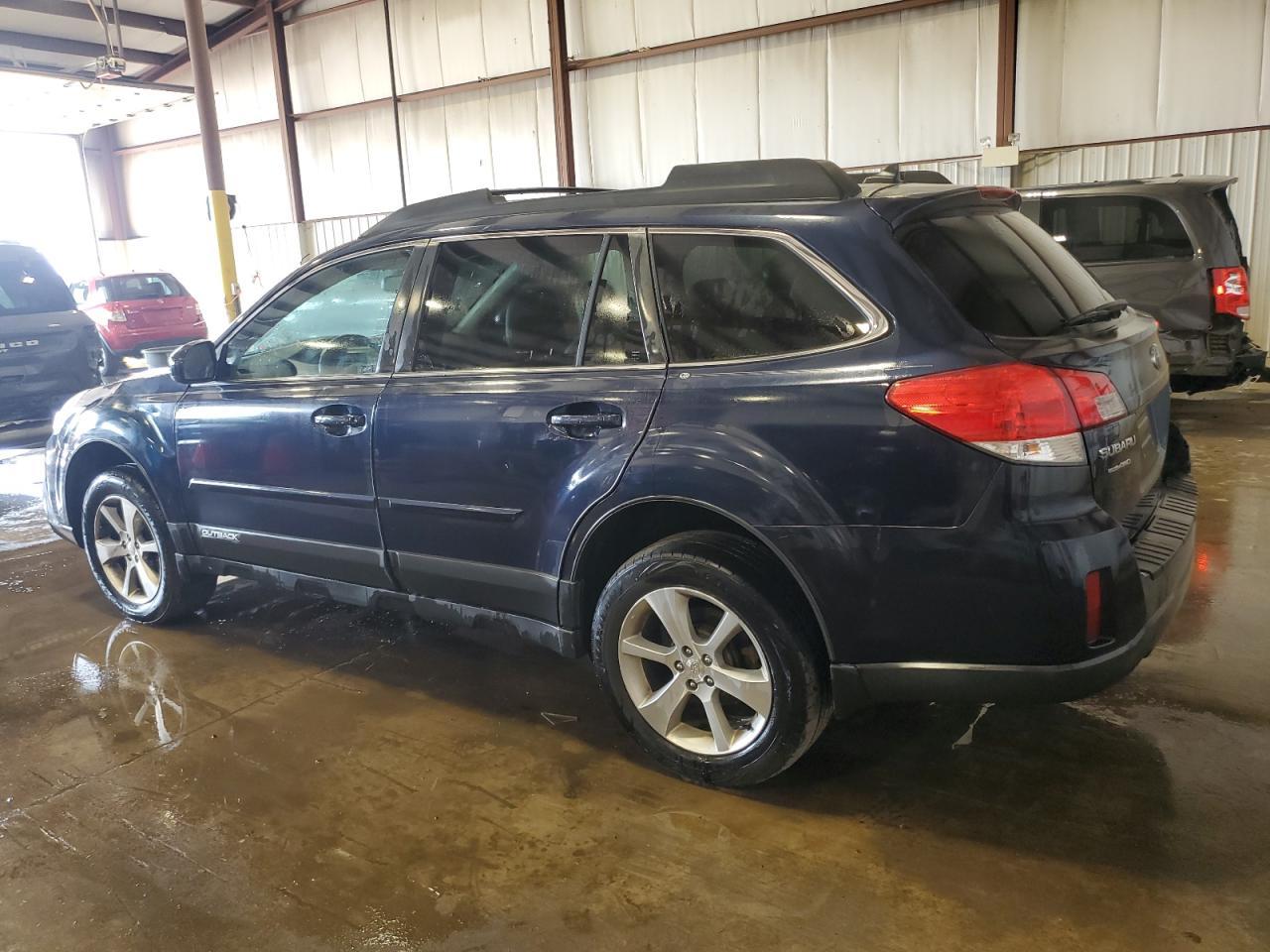 2013 Subaru Outback 2.5I Limited - Image 2