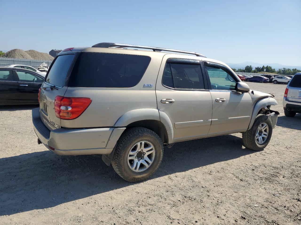 2004 Toyota Sequoia Sr5 - Image 3