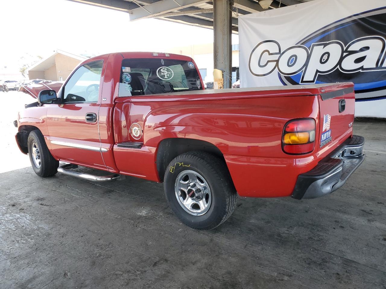2004 GMC New Sierra C1500 - Image 2