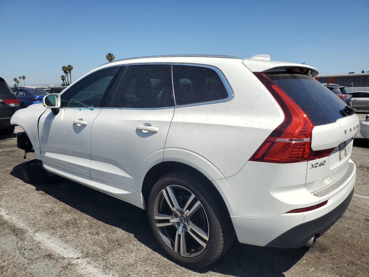 2020 Volvo Xc60 T5 Momentum - Фото 2