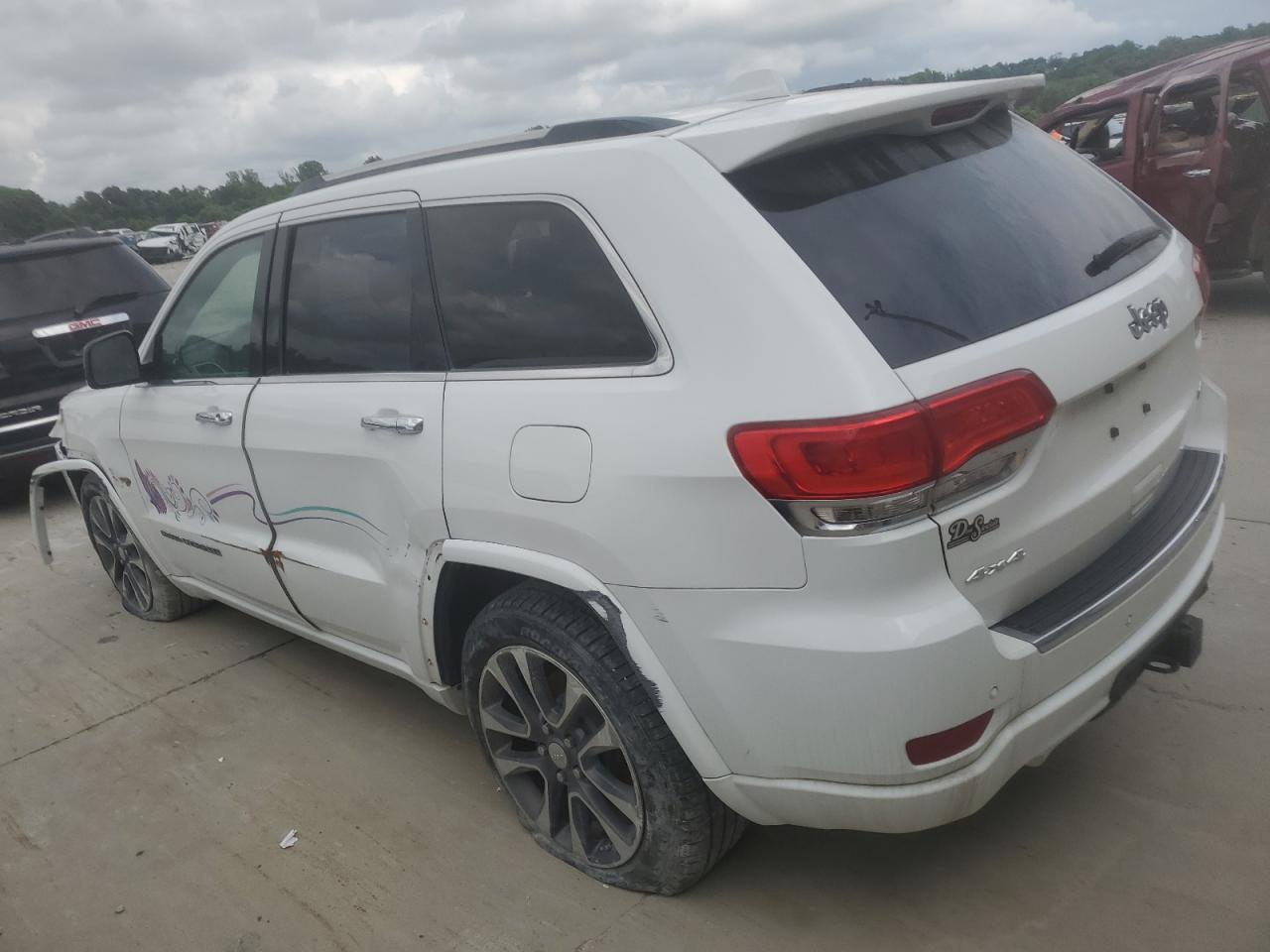 2018 Jeep Grand Cherokee Overland - Image 3