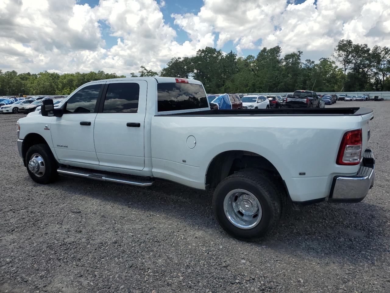 2024 Ram 3500 Big Horn - Фото 2