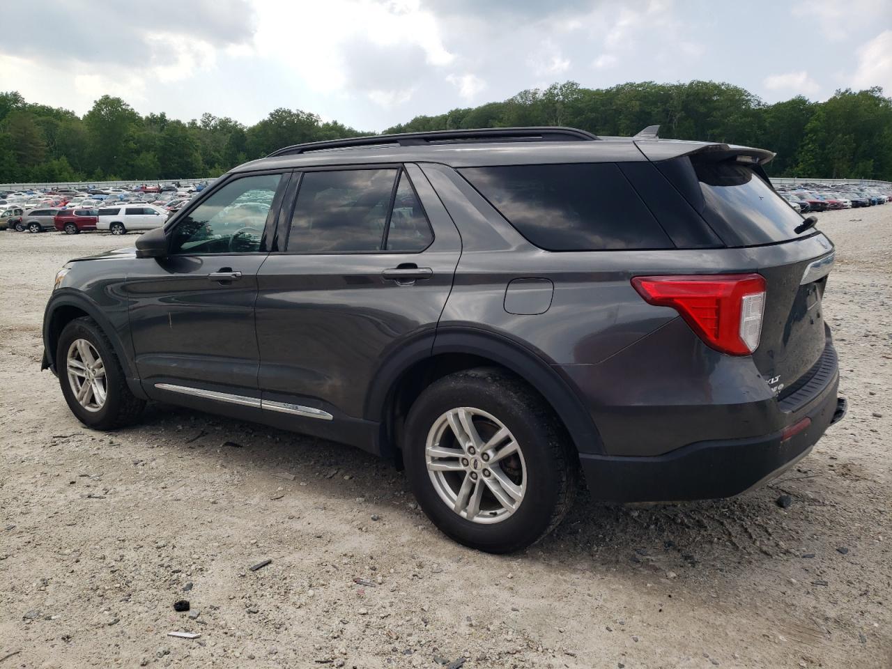 2020 Ford Explorer Xlt - Фото 2