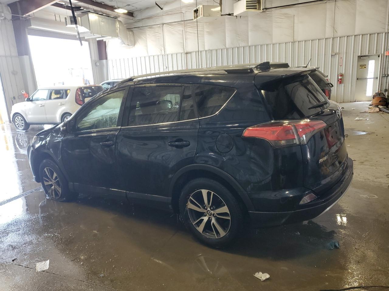 2017 Toyota Rav4 Xle - Image 2