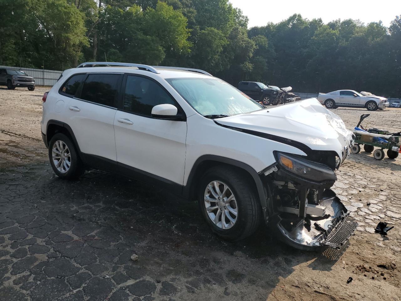 2020 Jeep Cherokee Latitude - Image 4