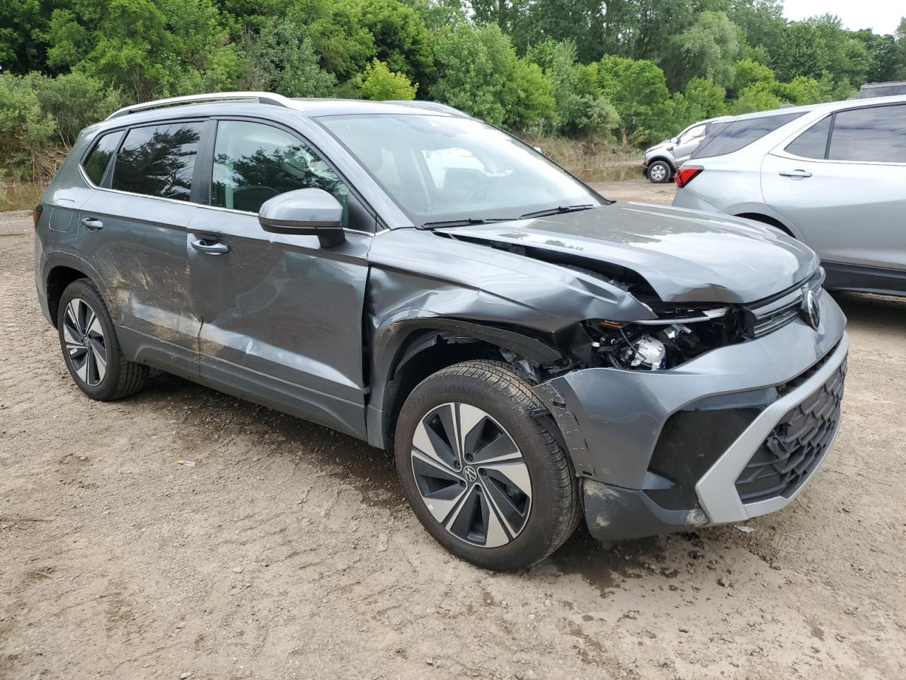 2025 Volkswagen Taos Se - Фото 4