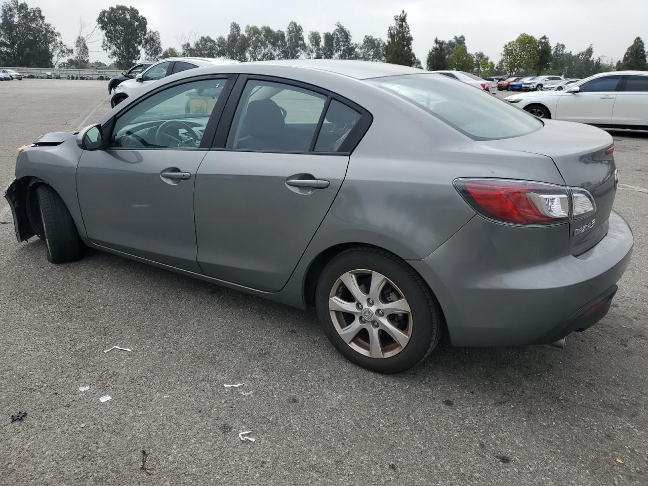 2010 Mazda 3 I - Фото 2