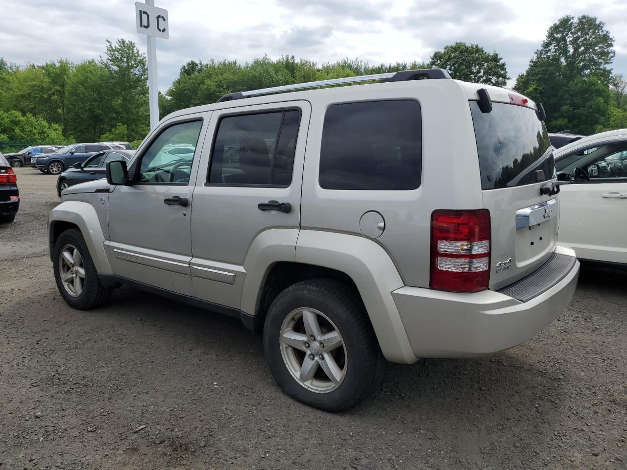 2008 Jeep Liberty Limited - Фото 2
