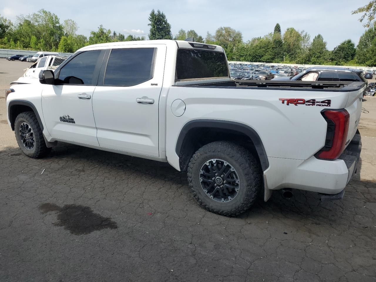 2024 Toyota Tundra Crewmax Sr - Image 2