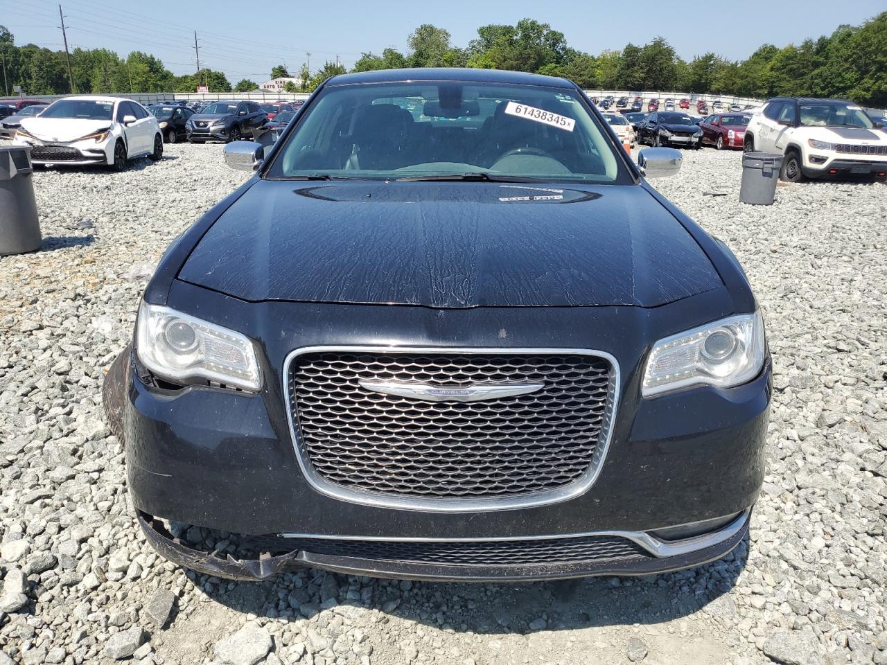 2016 Chrysler 300C - Image 5