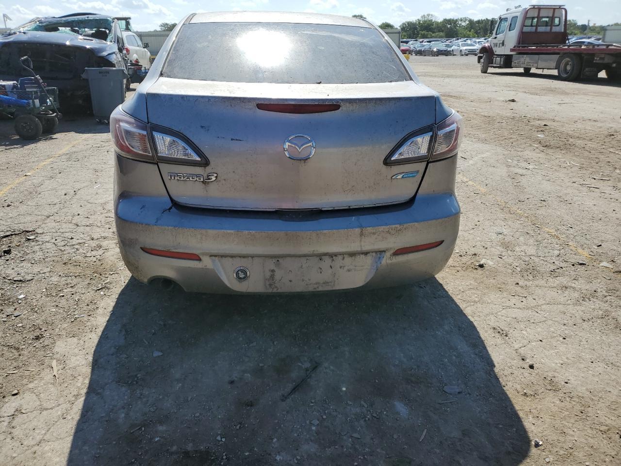 2013 Mazda 3 I - Image 6