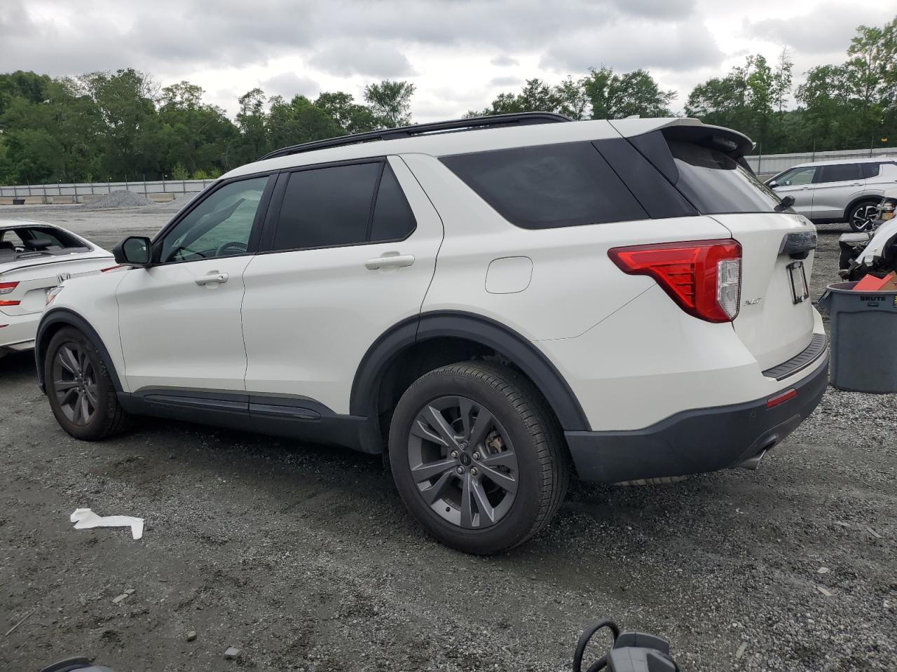 2021 Ford Explorer Xlt - Image 2