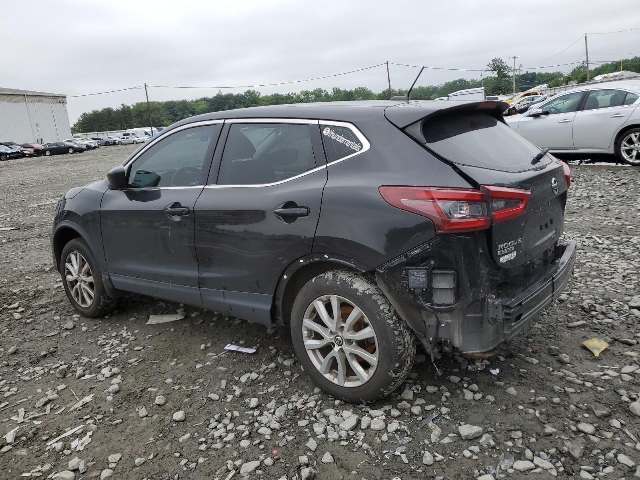 2020 Nissan Rogue Sport S - Фото 2