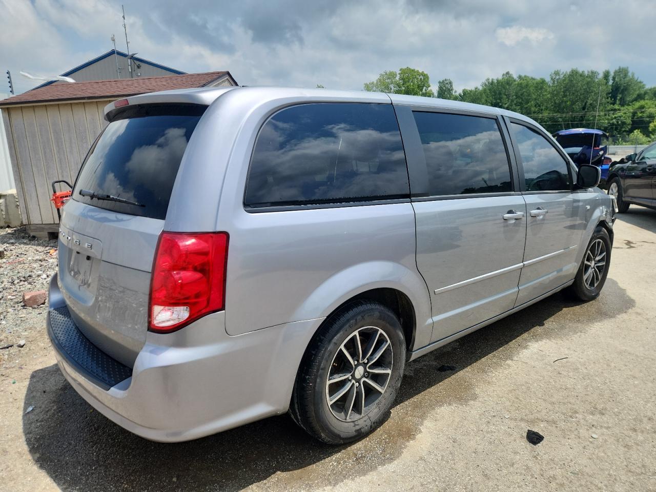 2014 Dodge Grand Caravan Sxt - Фото 3