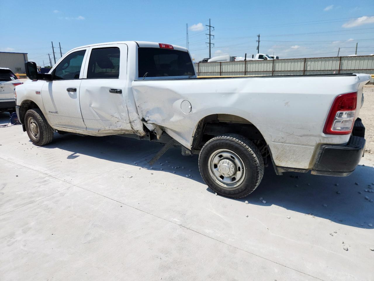 2021 Ram 2500 Tradesman - Фото 2