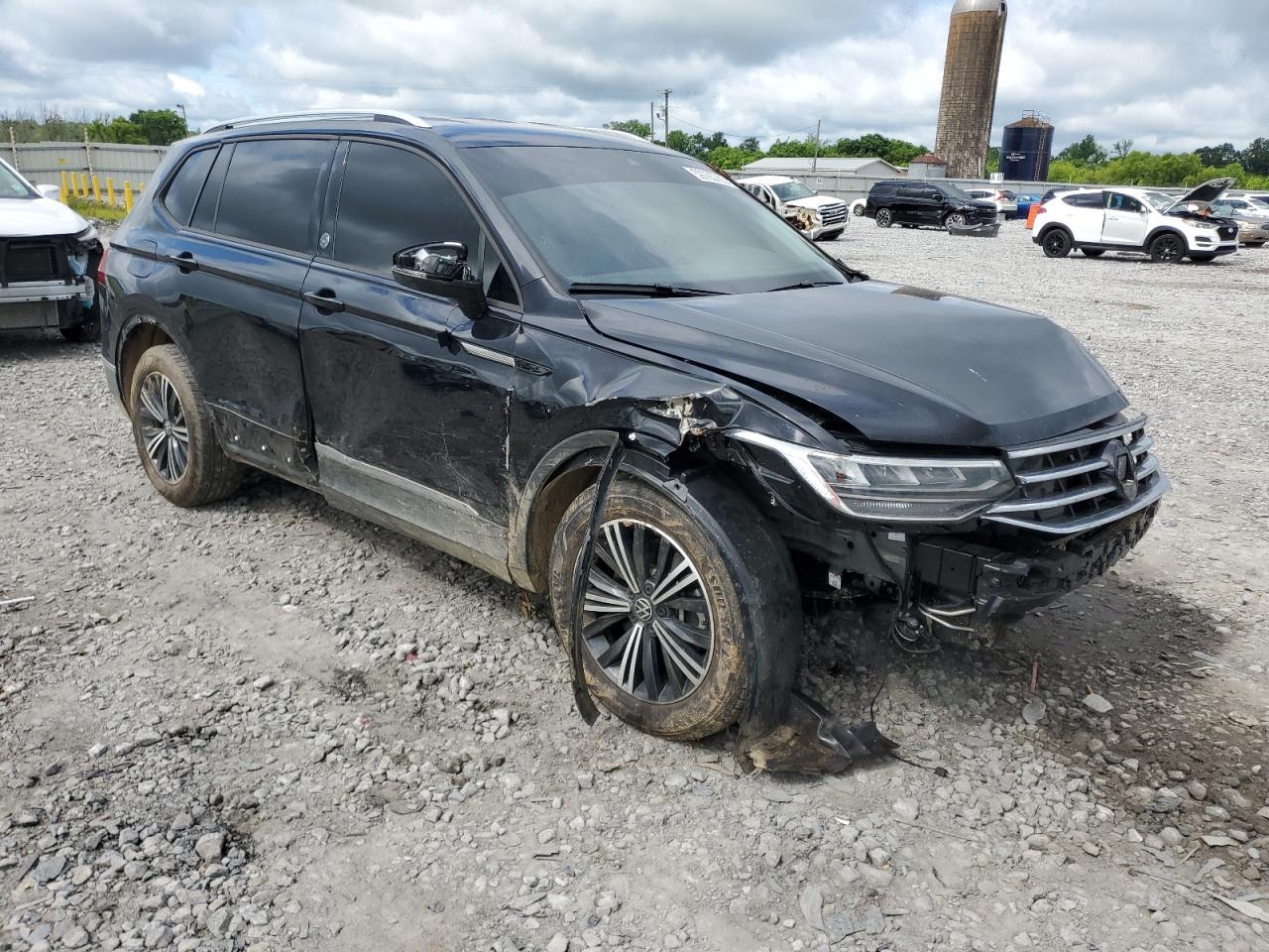 2024 Volkswagen Tiguan Wolfsburg - Фото 4