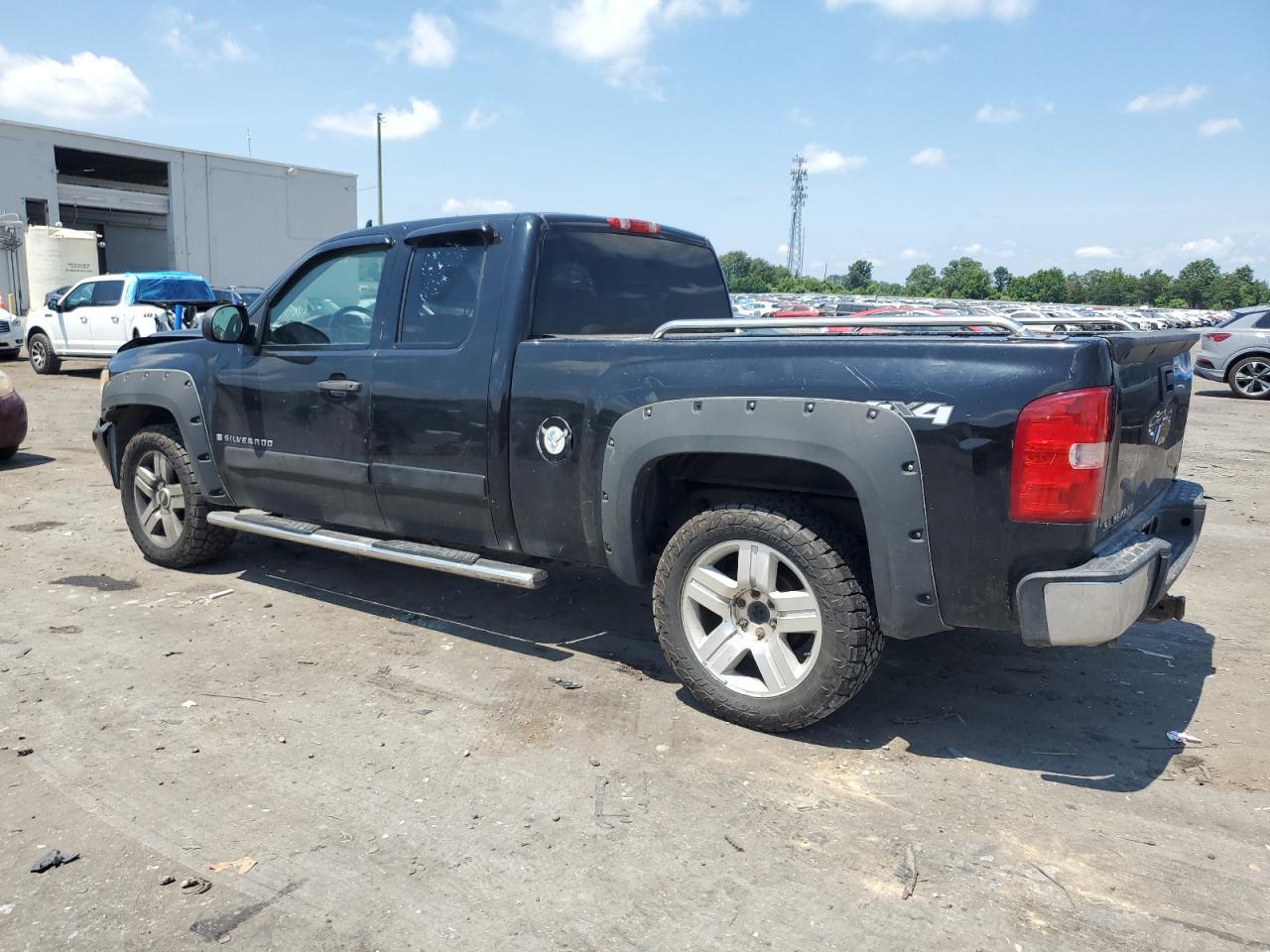 2007 Chevrolet Silverado K1500 - Фото 2