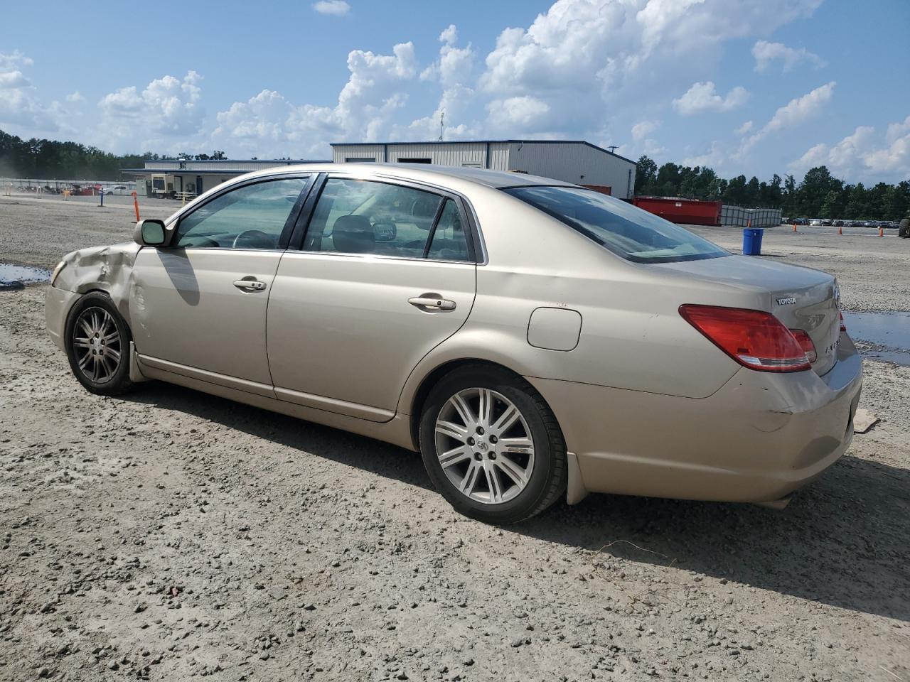 2006 Toyota Avalon Xl - Image 2